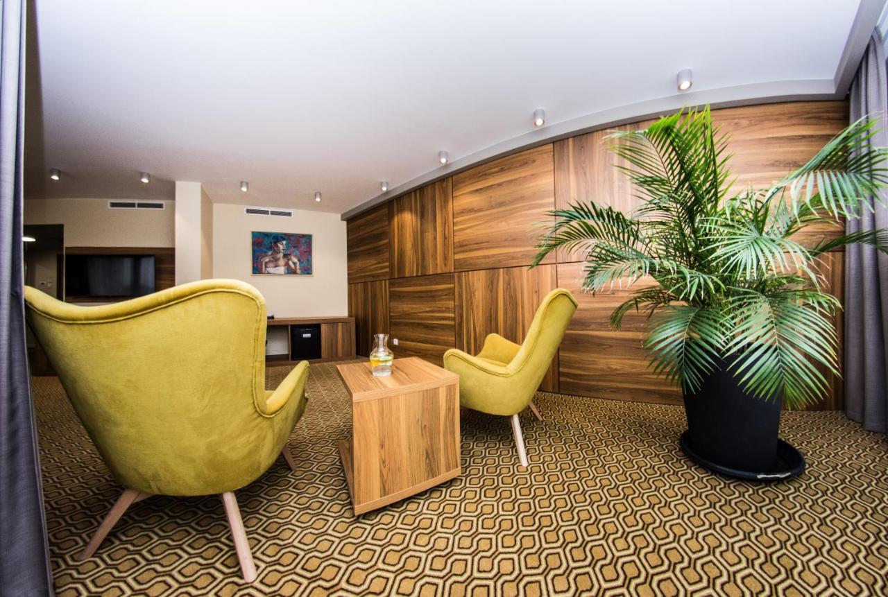 Ruben Hotel Zielona Gora Luaran gambar