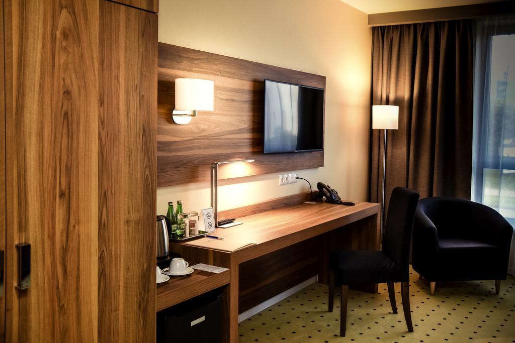 Ruben Hotel Zielona Gora Luaran gambar